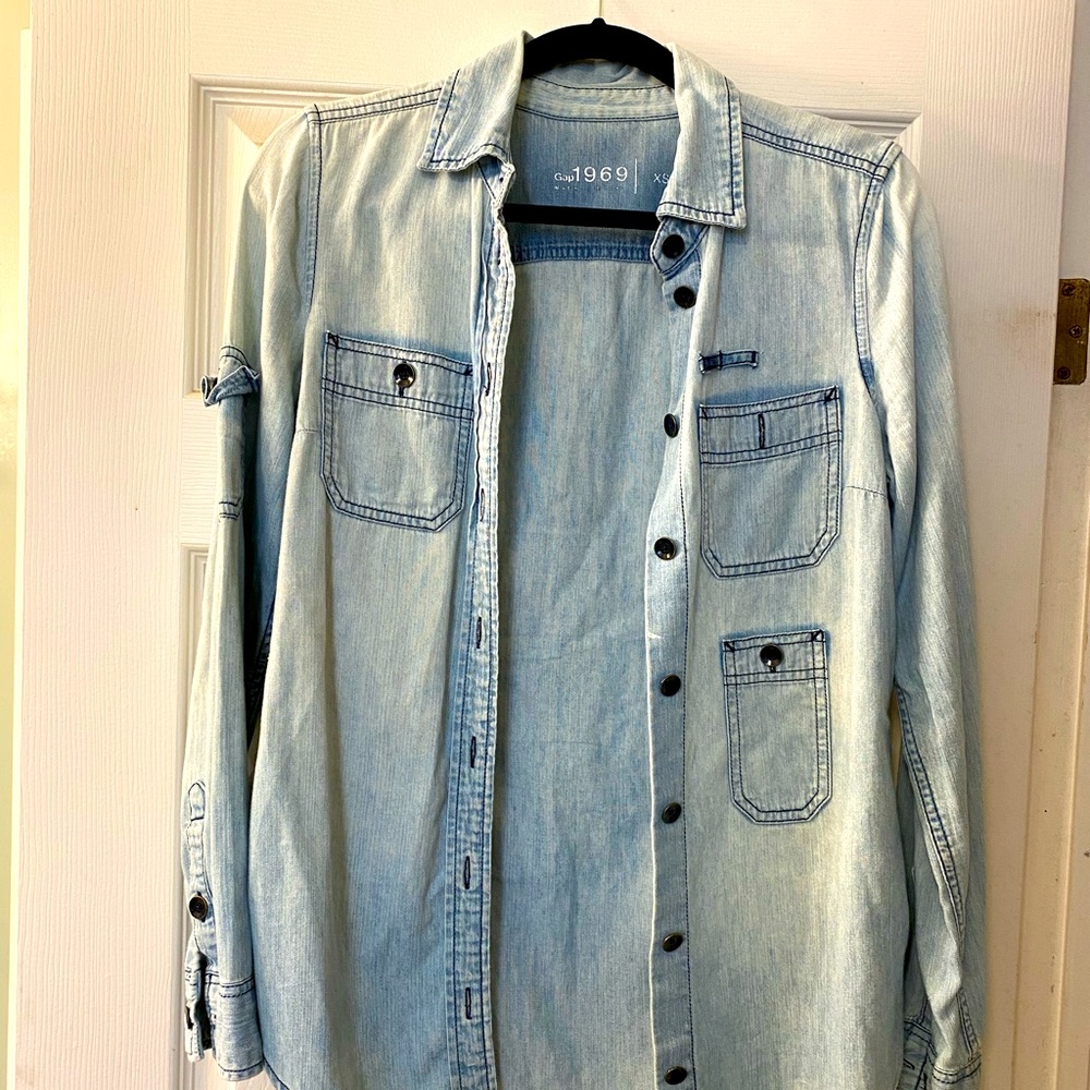 Gap Jean Button up shirt XS.
